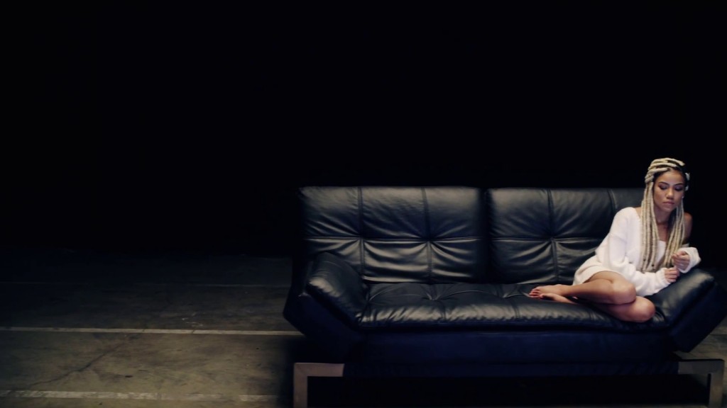 JheneAiko-Pressurevid